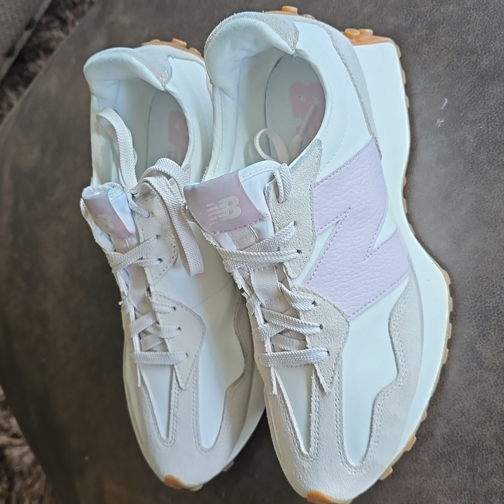 Womens New Balance 327 9.5